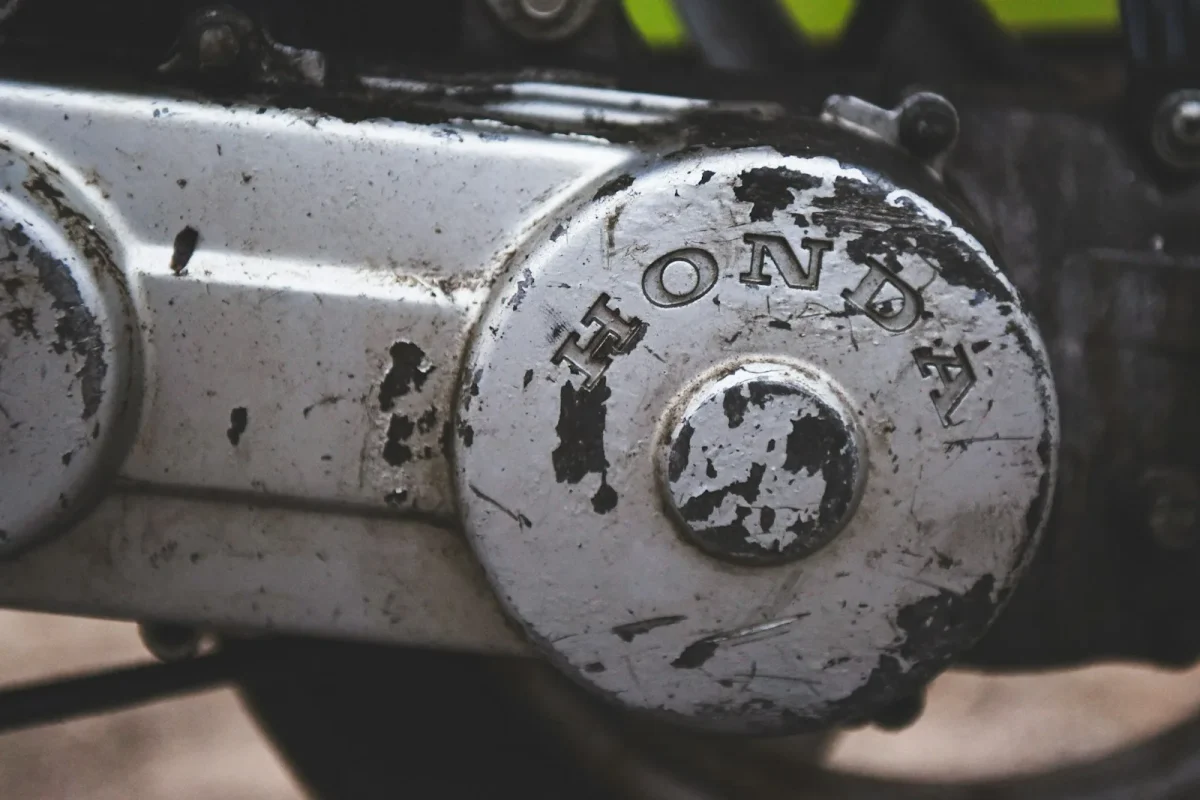 Starter motor and flywheel housing on a Honda Foreman TRX500 engine
